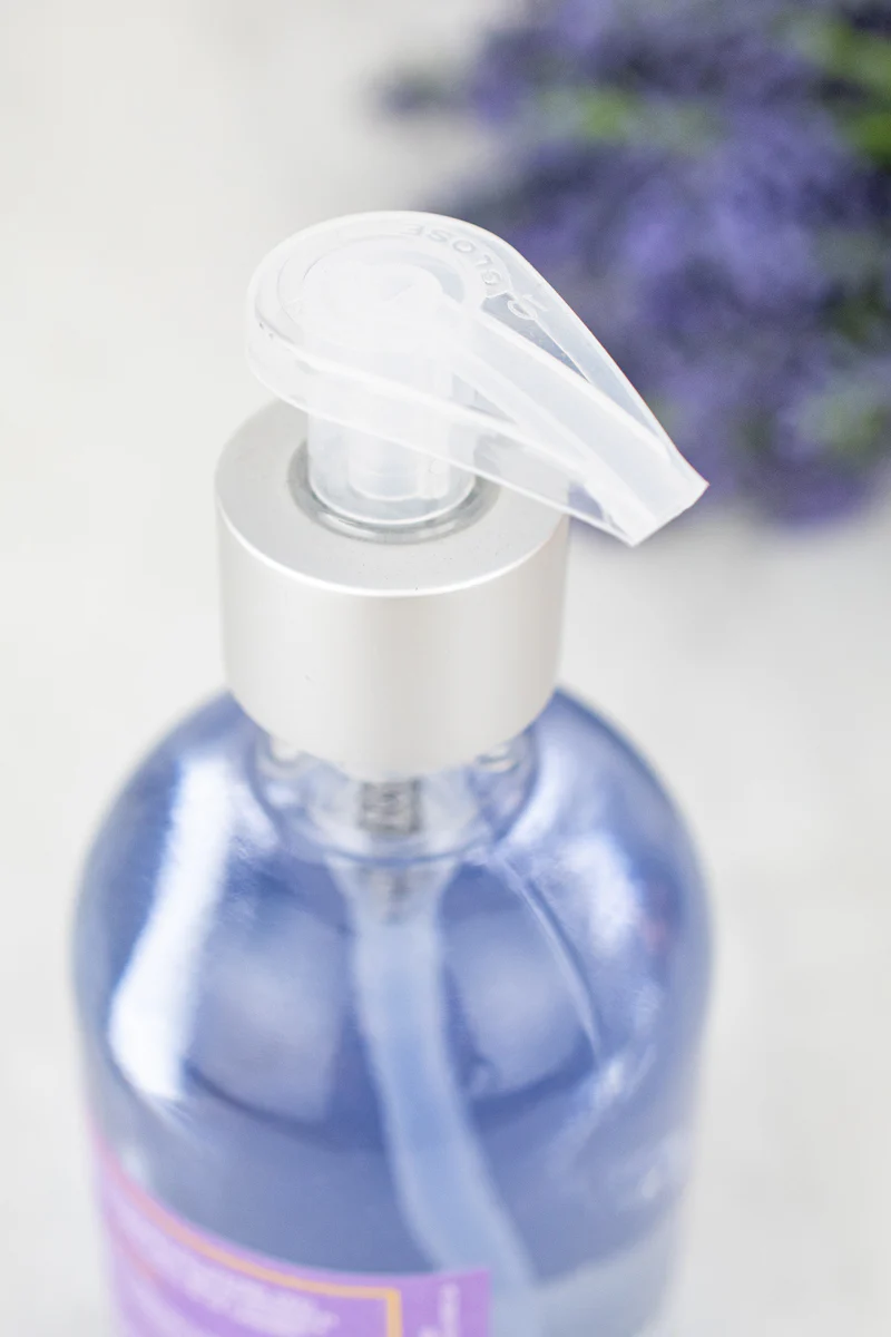 L'Atelier de Provence Lavender & Chamomile Soothing Hand Soap - Image 3